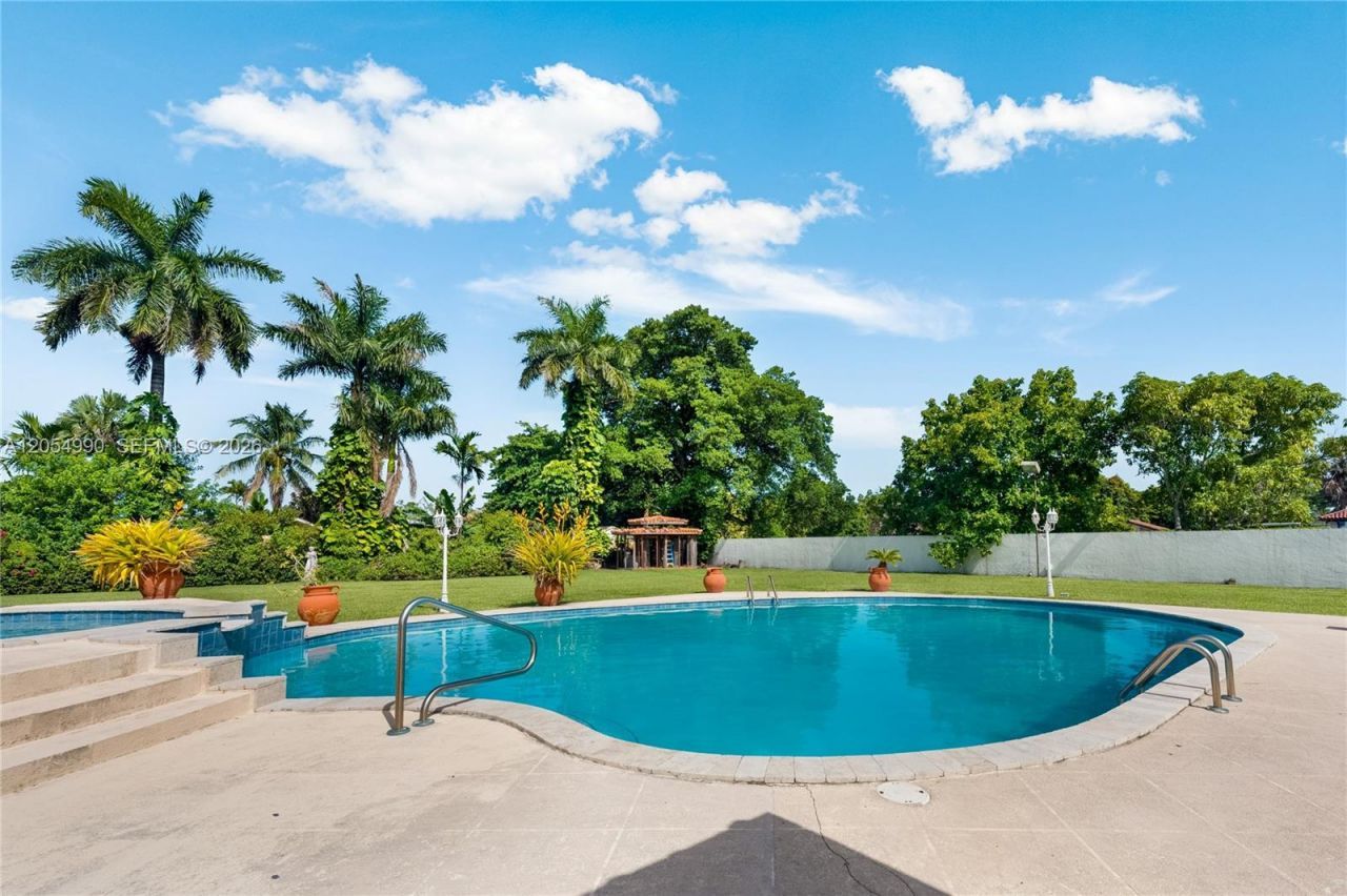 2605 SW 115th Ave , Miami, FL 33165 Photo