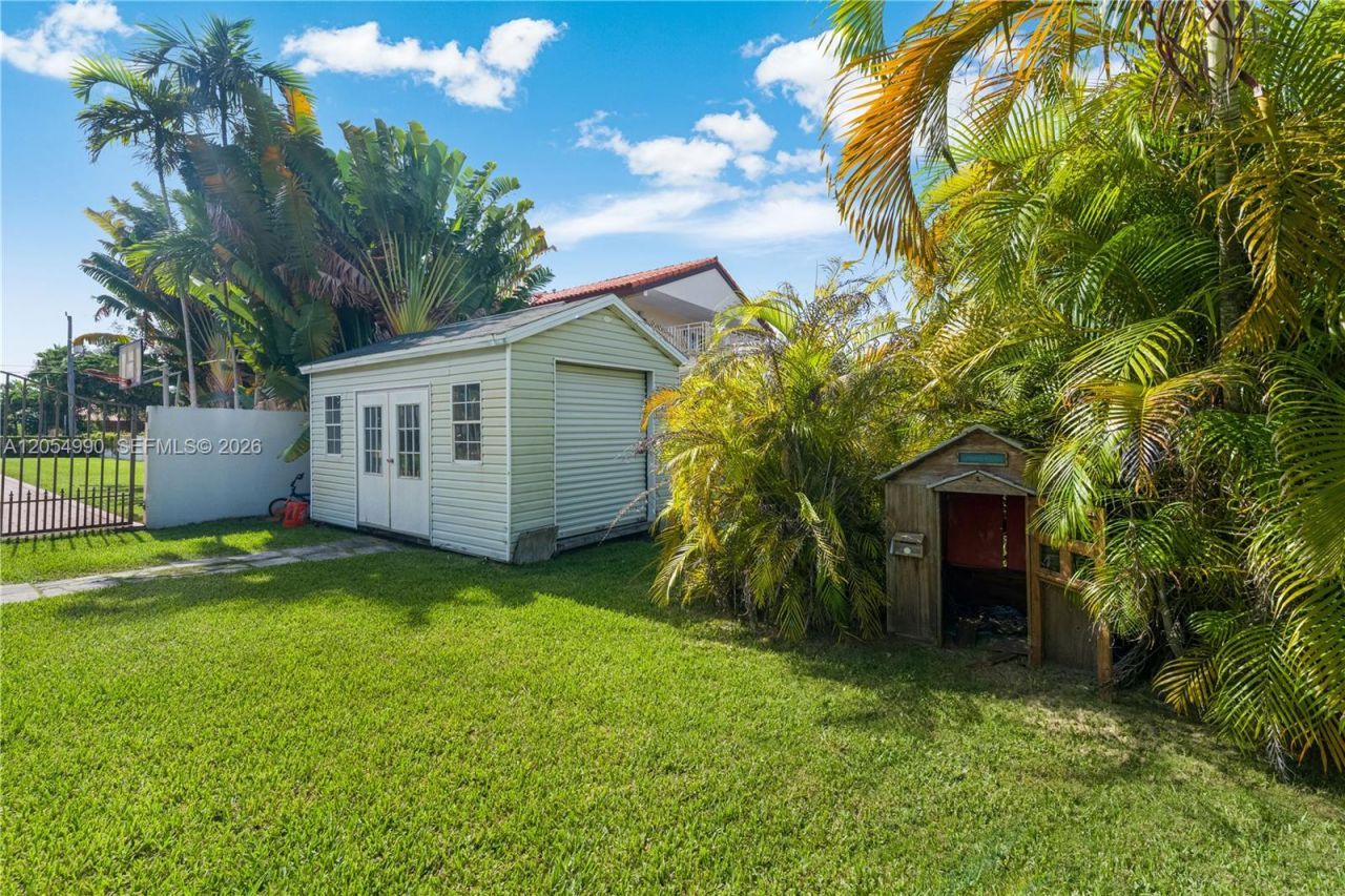 2605 SW 115th Ave , Miami, FL 33165 Photo