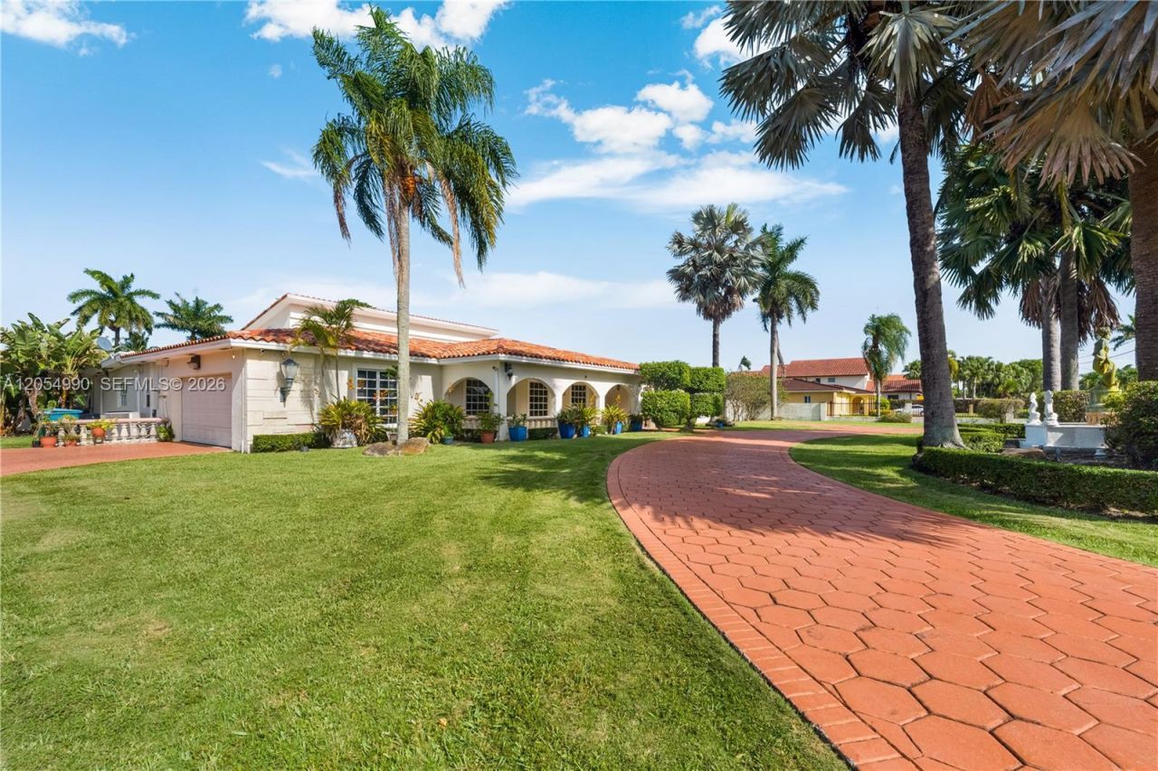 2605 SW 115th Ave , Miami, FL 33165 Photo
