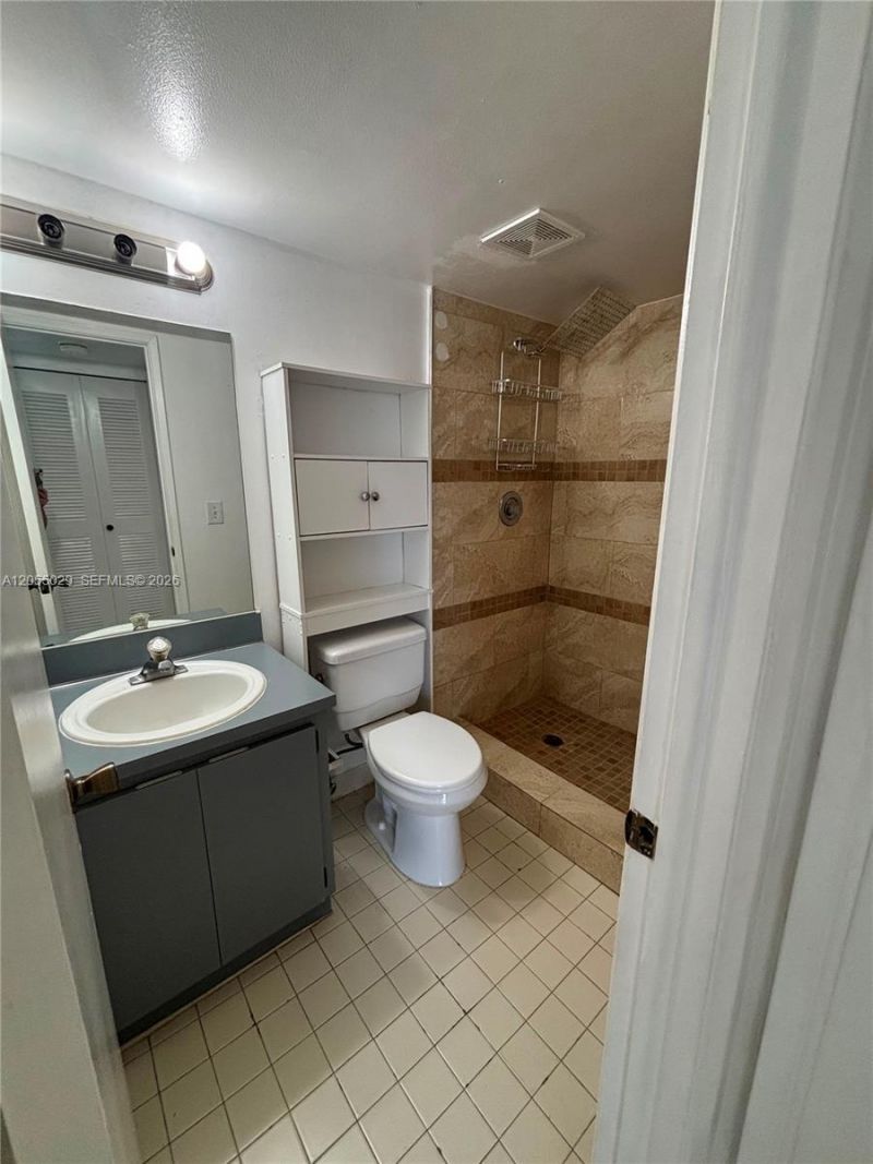 7165 NW 186th St, Unit A301, Hialeah, FL 33015 Photo