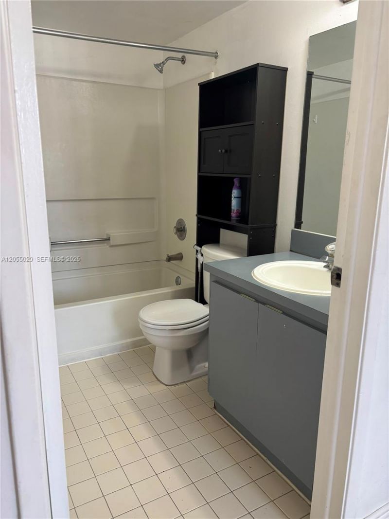 7165 NW 186th St, Unit A301, Hialeah, FL 33015 Photo