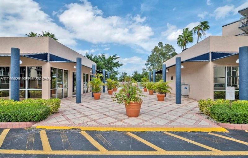7165 NW 186th St, Unit A301, Hialeah, FL 33015 Photo