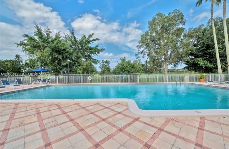 7165 NW 186th St, Unit A301, Hialeah, FL 33015 Photo