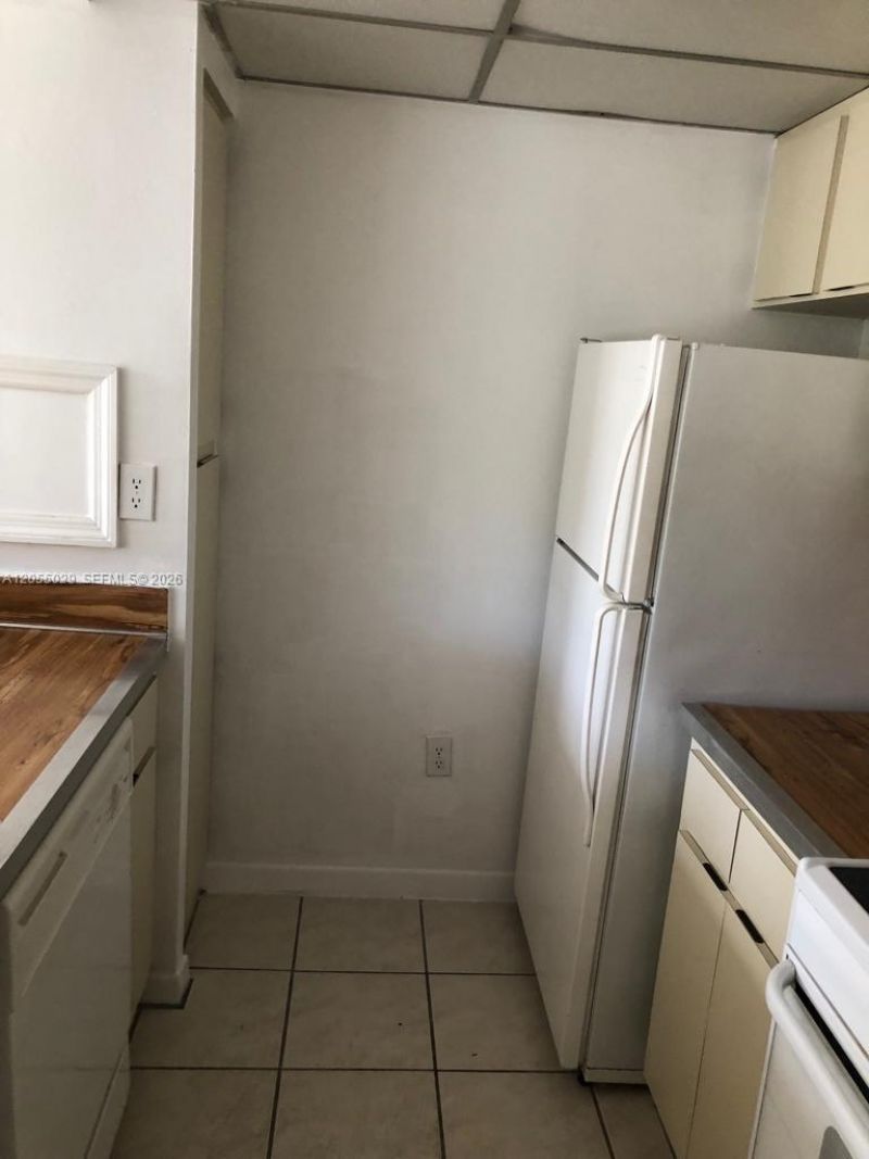 7165 NW 186th St , Unit A301, Hialeah, FL 33015 Photo