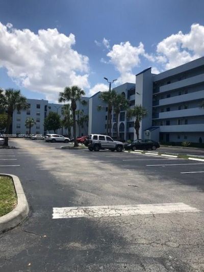 9440 Fontainebleau Blvd , Unit 514, Miami, FL 33172 Photo