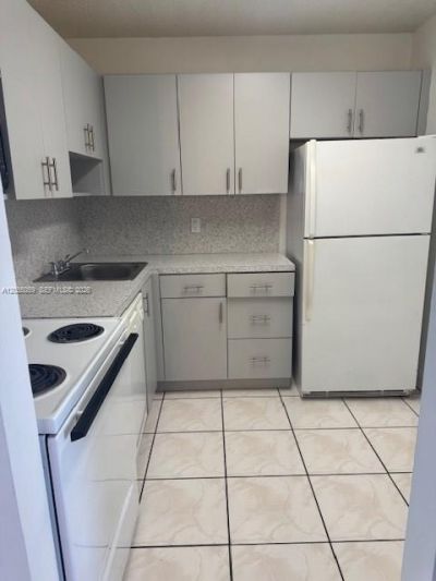9440 Fontainebleau Blvd , Unit 514, Miami, FL 33172 Photo