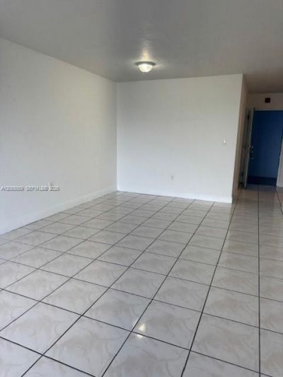 9440 Fontainebleau Blvd , Unit 514, Miami, FL 33172 Photo