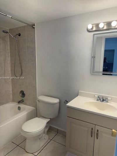 9440 Fontainebleau Blvd , Unit 514, Miami, FL 33172 Photo