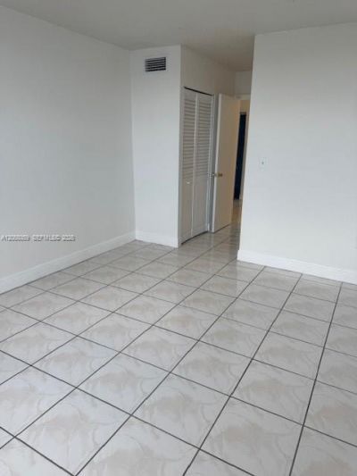9440 Fontainebleau Blvd , Unit 514, Miami, FL 33172 Photo