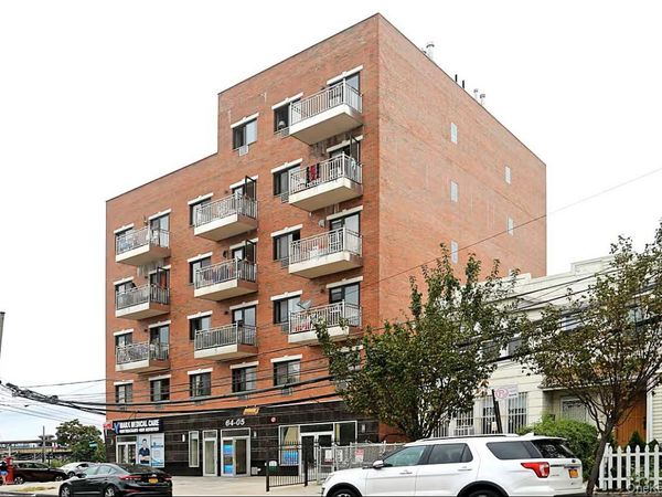 64-05 Woodside Avenue, Unit 4E, Woodside, NY 11377
