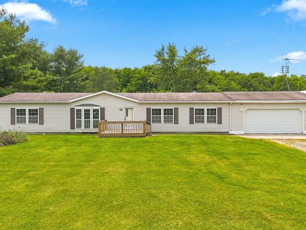 3425 Loon Lk Road, Angola, IN 46703