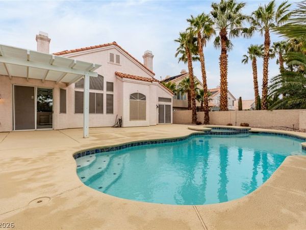 2412 SHADY VISTA Drive , Las Vegas, NV 89134