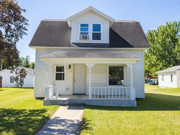 313 Minnesota Avenue E, Sebeka, MN 56477
