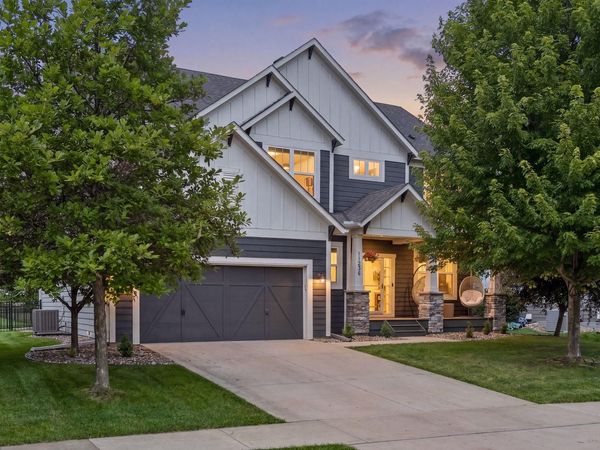 11236 Whitewater Drive, Woodbury, MN 55129