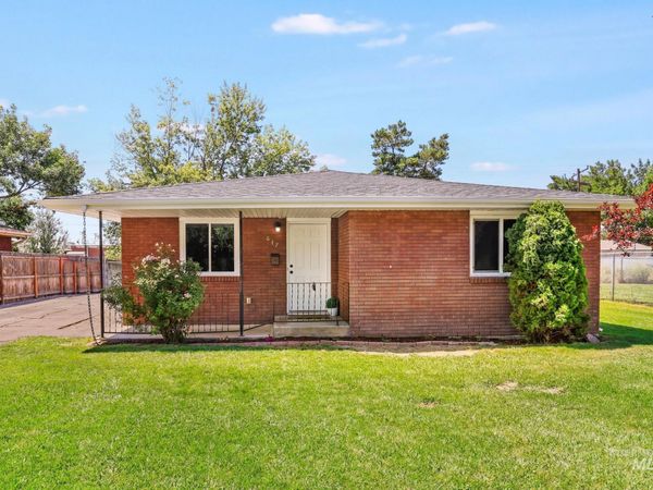 647 King Circle Dr, Twin Falls, ID 83301