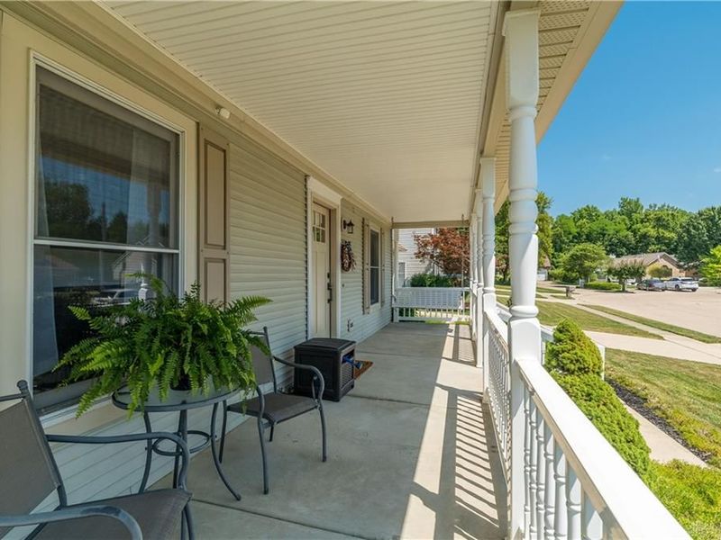827 Meyers Court, Vandalia, OH 45377 Photo 2