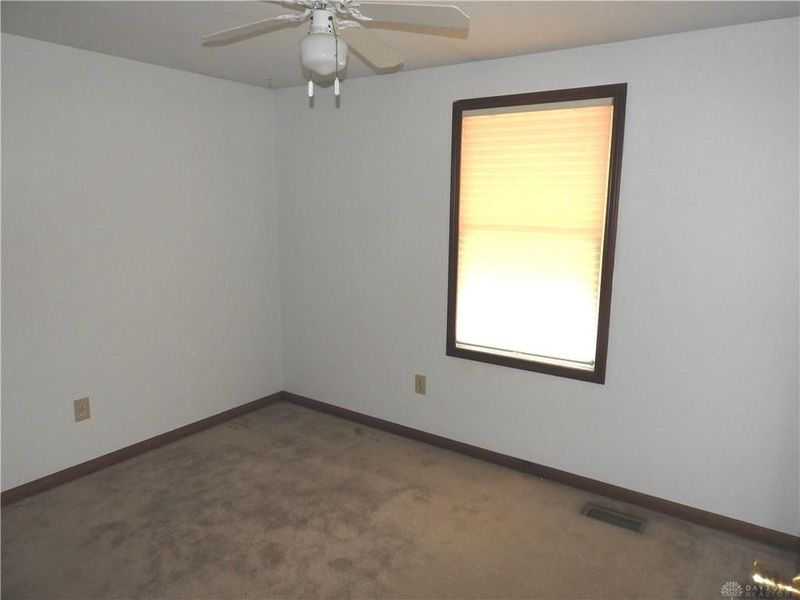 8180 Dog Leg Road, Butler Township, OH 45414 Photo 11