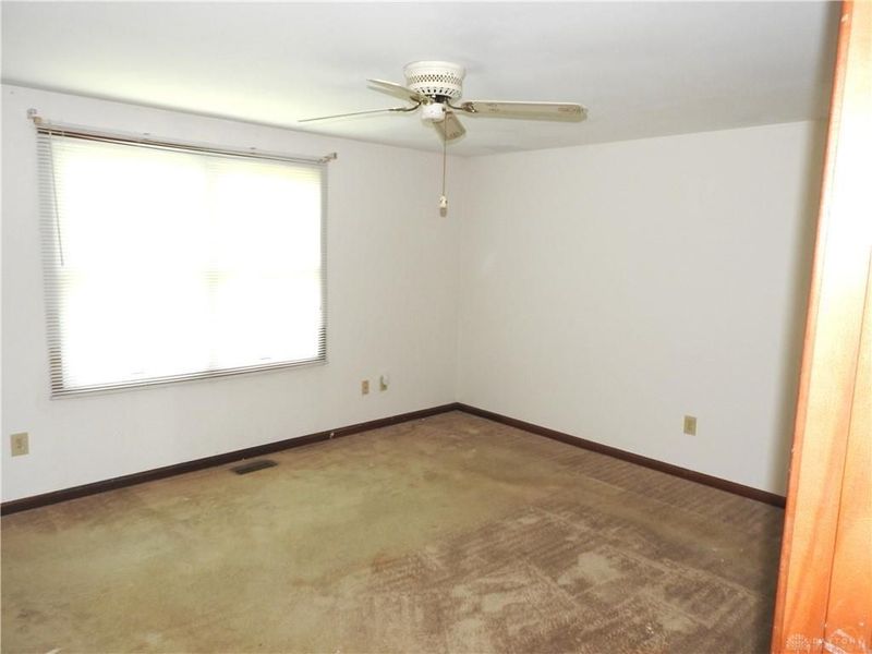 8180 Dog Leg Road, Butler Township, OH 45414 Photo 12