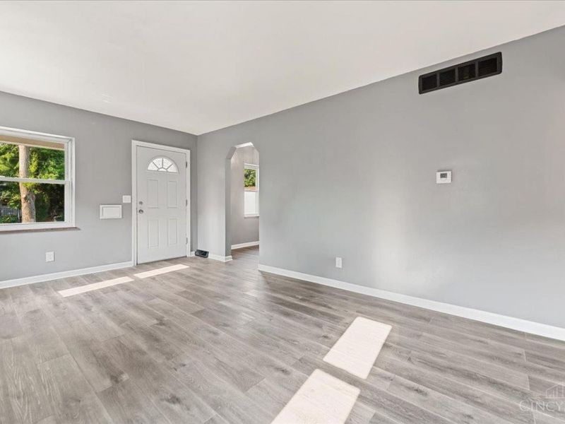 10 Hartwell Court, Cincinnati, OH 45216 Photo 5