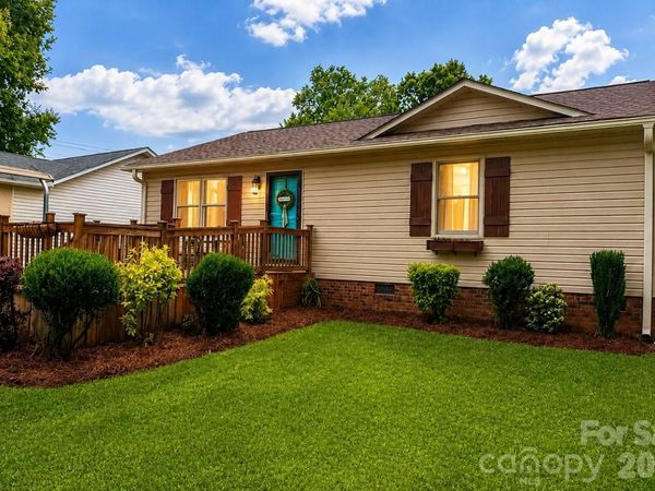 201-A Ewing Drive , Belmont, NC 28012