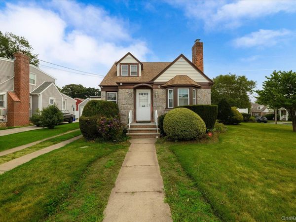 1503 Paul Street , Baldwin, NY 11510