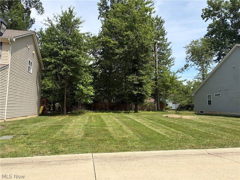 8349 Falls Glen Lane, Olmsted Falls, OH 44138 Photo 9