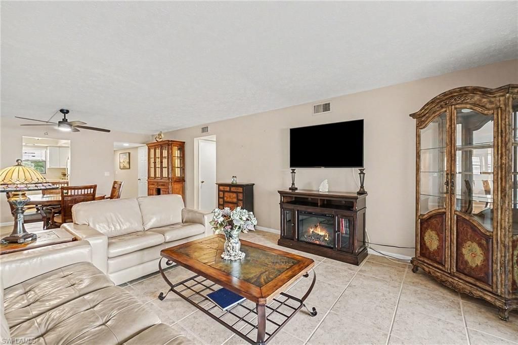 4622 SW Santa Barbara Pl , Unit 111, Cape Coral, FL 33914 Photo