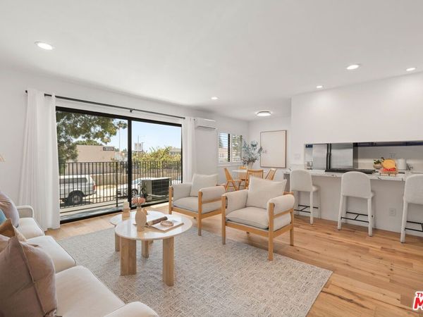 1930 N Vermont Avenue , Unit 103, Los Angeles, CA 90027
