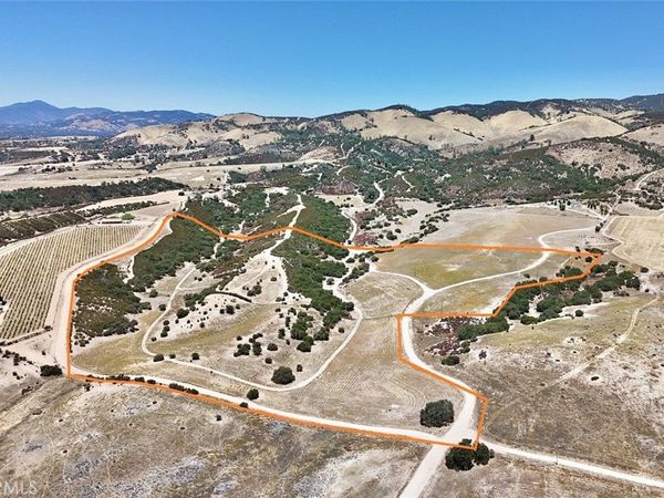 22 Martinez Road, Lockwood, CA 93932