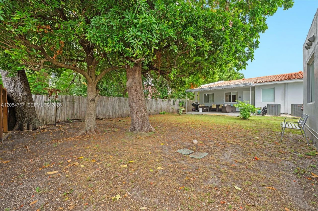 1024 SW 13th Ct, Miami, FL 33135 Photo