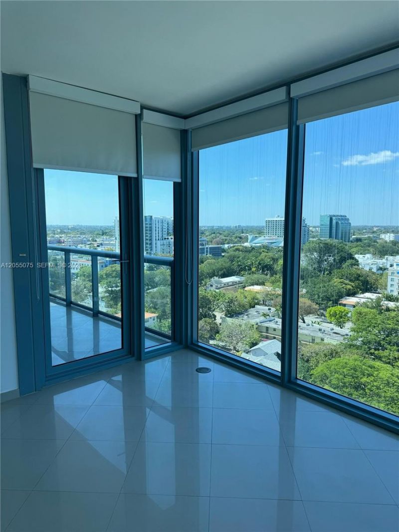 601 NE 36th St , Unit 1205, Miami, FL 33137 Photo