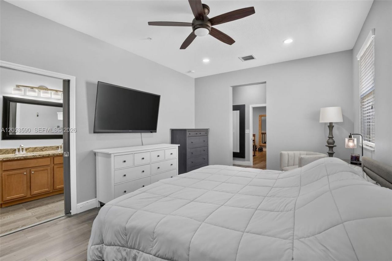 14633 SW 13th St , Pembroke Pines, FL 33027 Photo