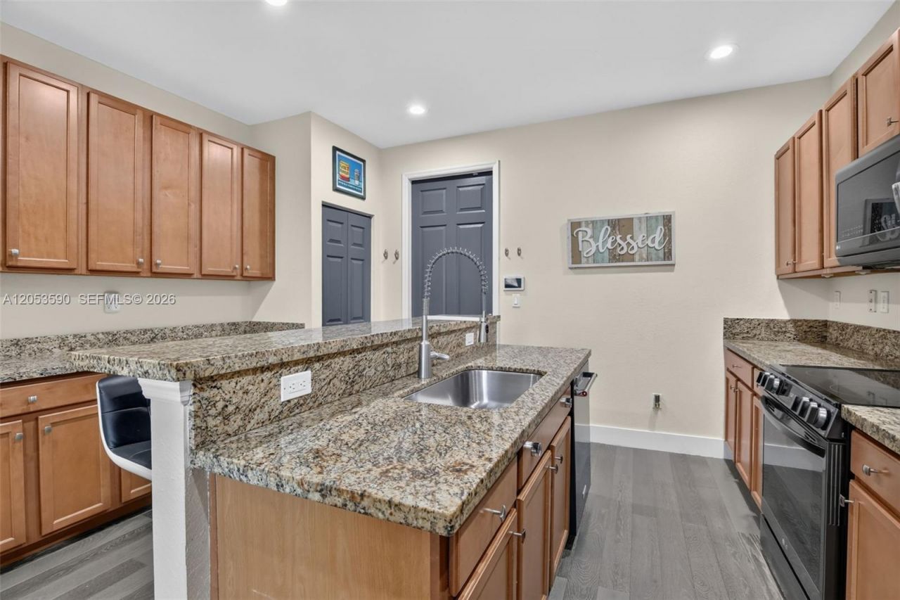 14633 SW 13th St , Pembroke Pines, FL 33027 Photo