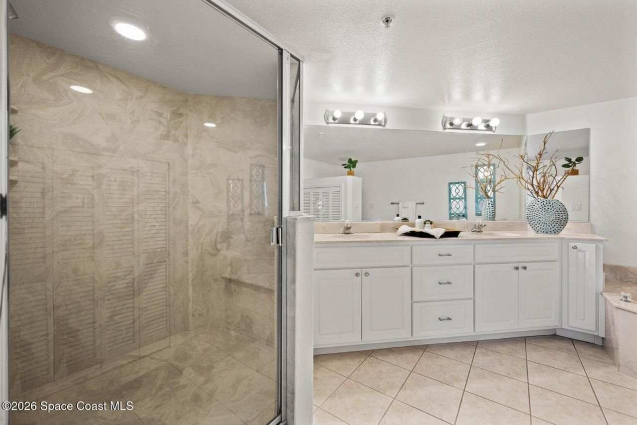 820 Del Rio Way, Unit 504, Merritt Island, FL 32953 Photo