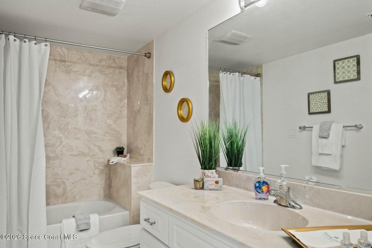 820 Del Rio Way, Unit 504, Merritt Island, FL 32953 Photo