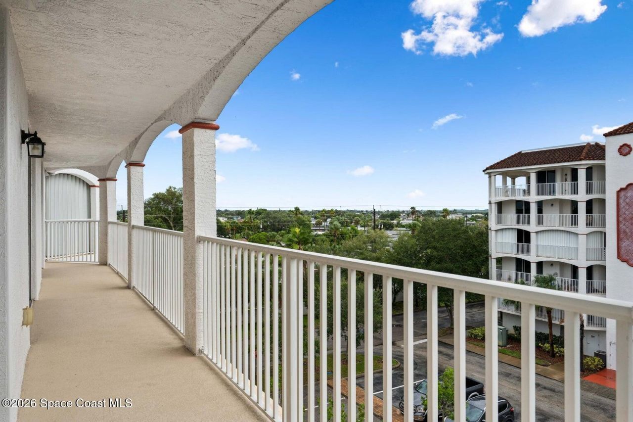 820 Del Rio Way, Unit 504, Merritt Island, FL 32953 Photo