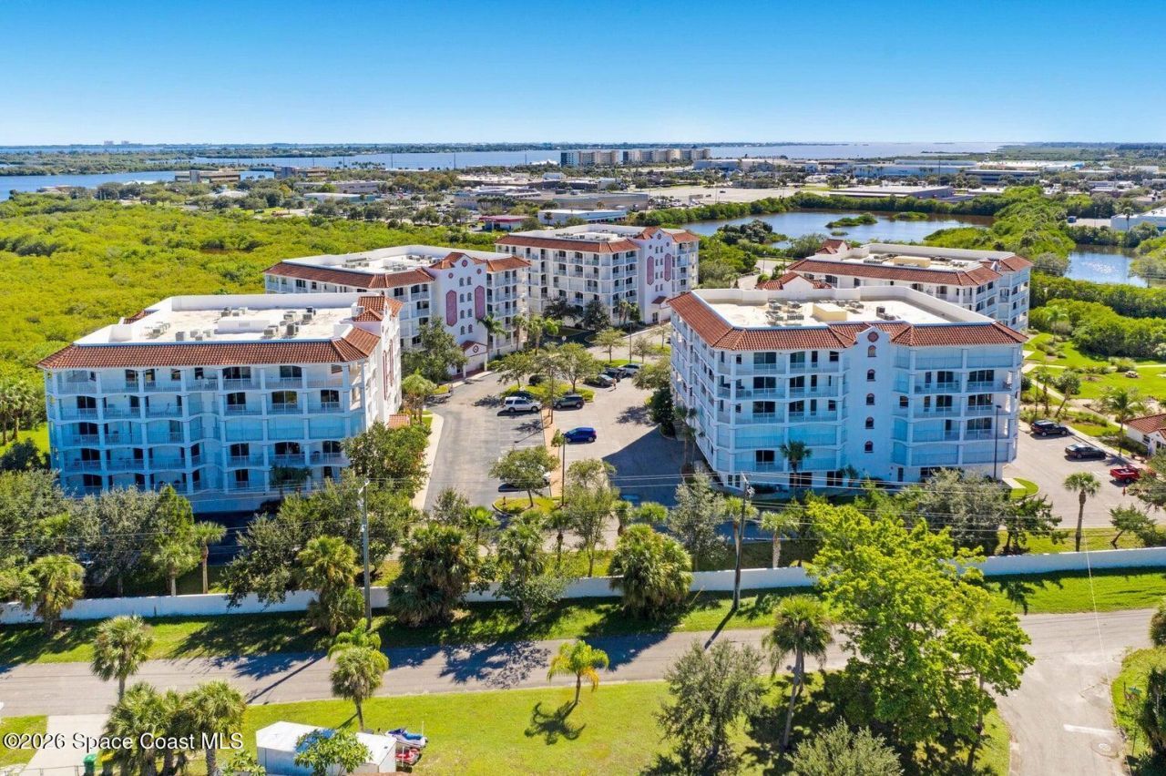 820 Del Rio Way, Unit 504, Merritt Island, FL 32953 Photo