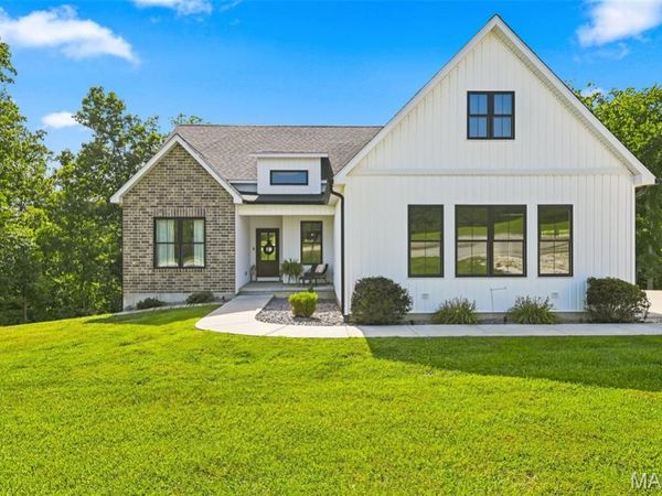 1 Greenview Court , Unincorporated, MO 63379