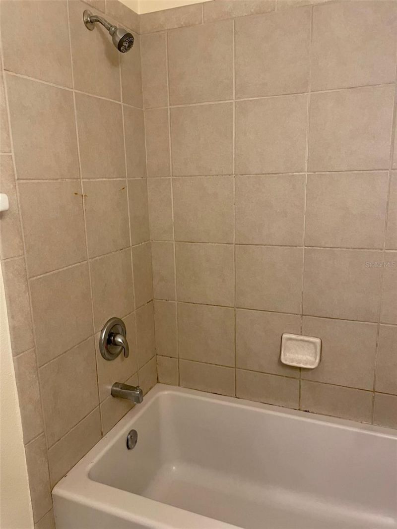 2745 Hidden Lake Boulevard, Unit D, Sarasota, FL 34237 Photo