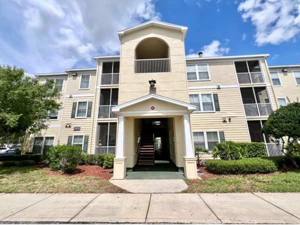 18469 BRIDLE CLUB DRIVE , Unit Building 3, TAMPA, FL 33647