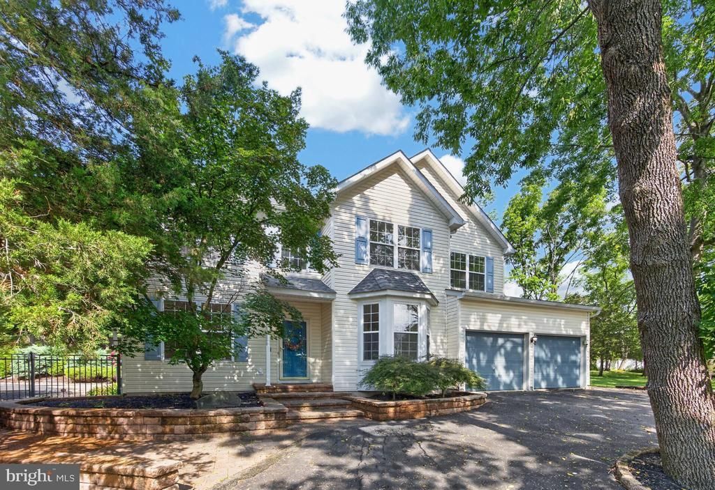 1341 MEADOWVIEW DRIVE, POTTSTOWN, PA 19464