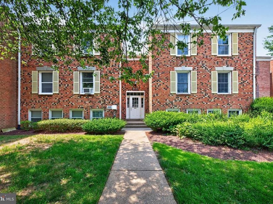 854 Quince Orchard Boulevard , Unit 202, Gaithersburg, MD 20878 Main Photo