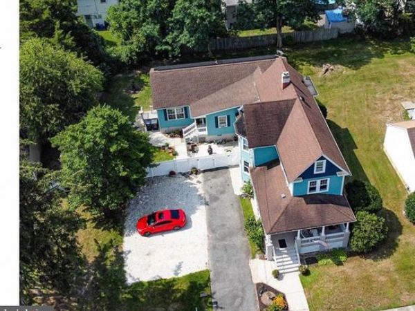 15 W BOLTON AVENUE , ABSECON, NJ 08201