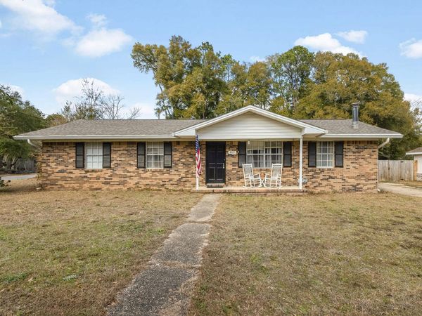 469 Stillwell Boulevard, Crestview, FL 32539
