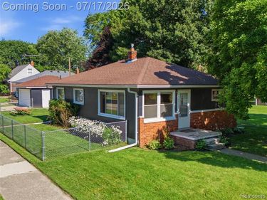 1 May Street, Mt. Clemens, MI 48043