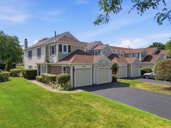 Unit A, Elk Grove Village, IL 60007