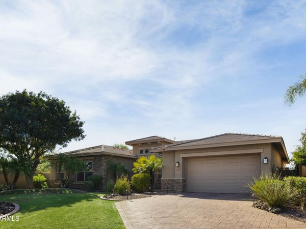 5111 S CUPERTINO Drive, Gilbert, AZ 85298