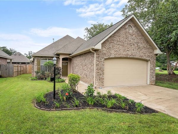 1549 CAMELLIA Drive , Hammond, LA 70403