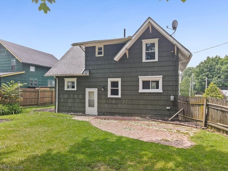 1552 Parkway Boulevard, Alliance, OH 44601 Photo 33
