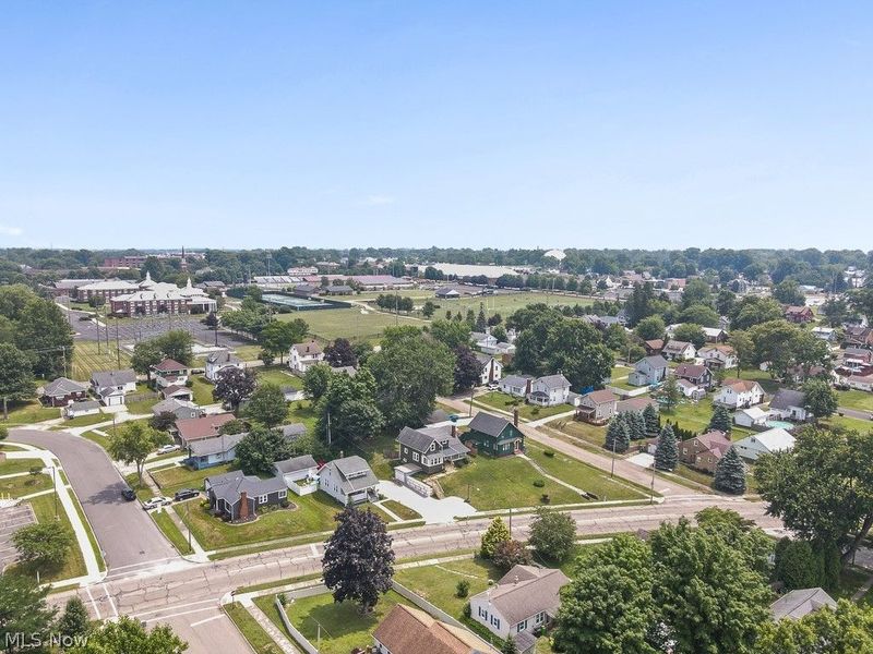 1552 Parkway Boulevard, Alliance, OH 44601 Photo 39